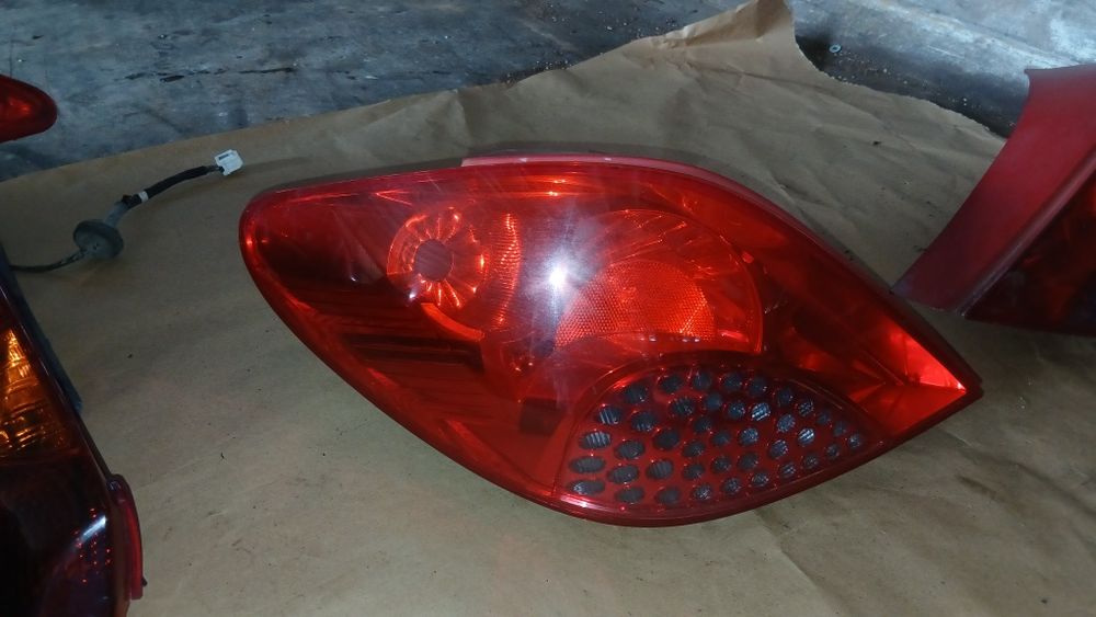Farolins Peugeot 207 de 2008