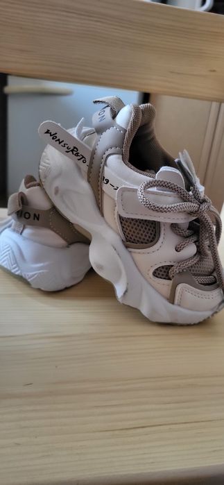 Кросівки дитячі унісекс відмінний стан