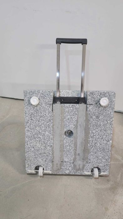 Base Beliani para guarda-sol cinza granito - Novo