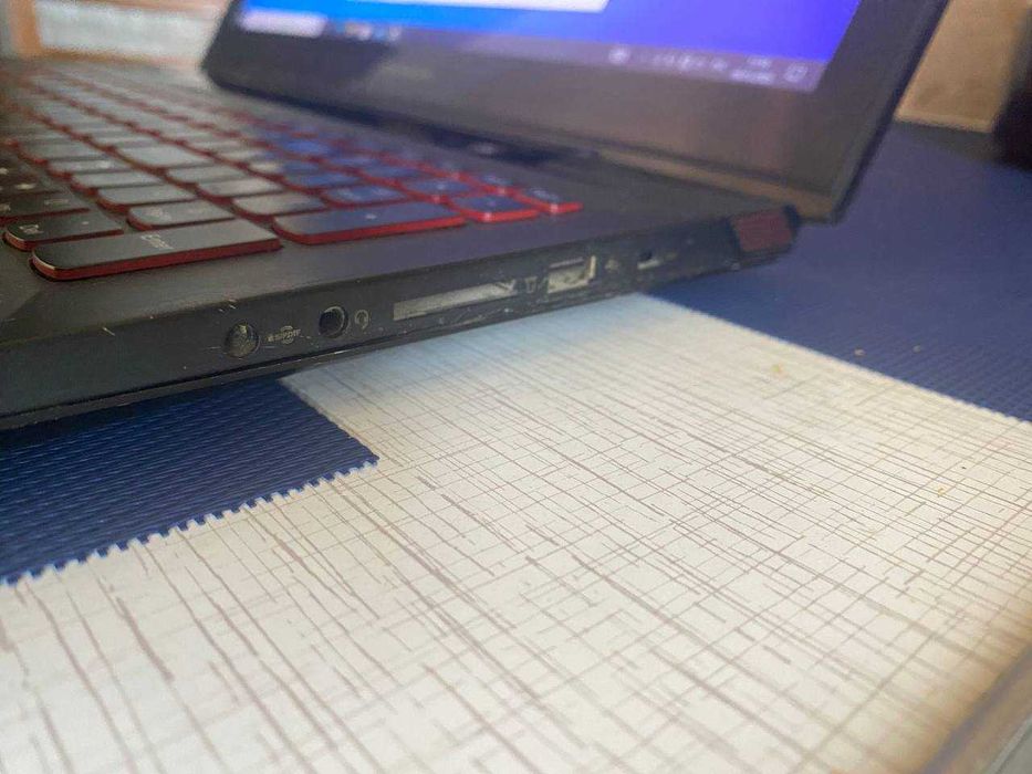 Ігровий Ноутбук Lenovo Y50-70