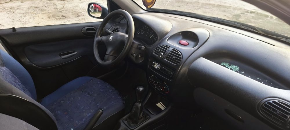 Peugeot 206  jantes especiais reparar chapa ou para peças — photo 4