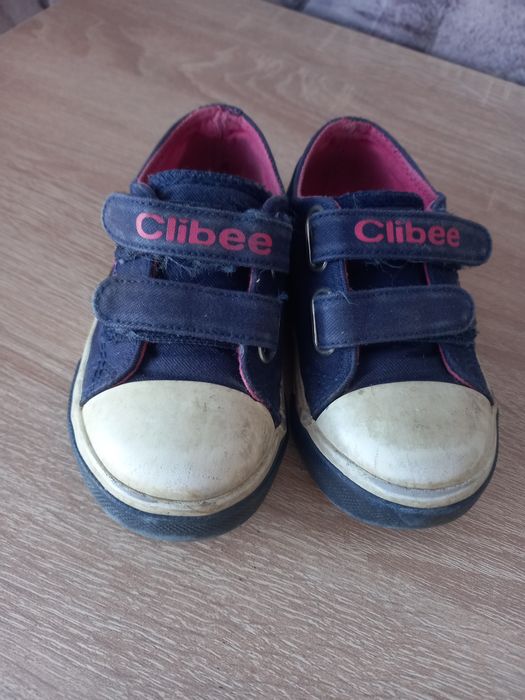 Trampki granatowe 22