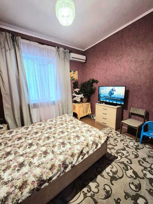 Продам міцний та просторий будинок в районі пивзаводу. Торг!