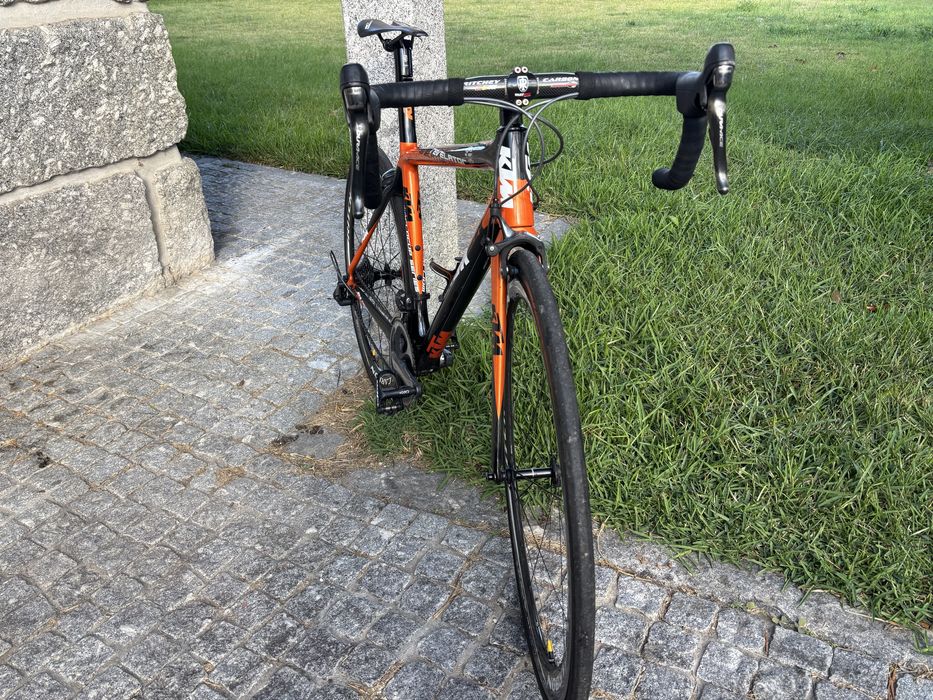 Bicicleta KTM  carbon