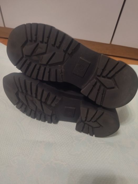 Жіночі зимові челсі