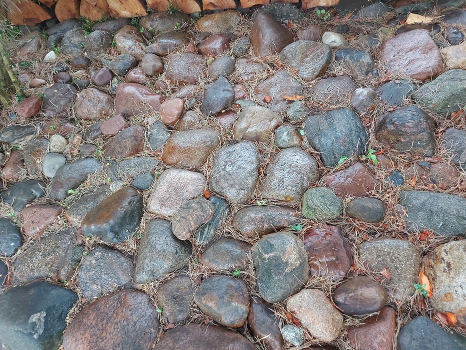 Kamienie polne,otaczaki duże na skalniaki ozdoby ogrodowe,oczko wodne