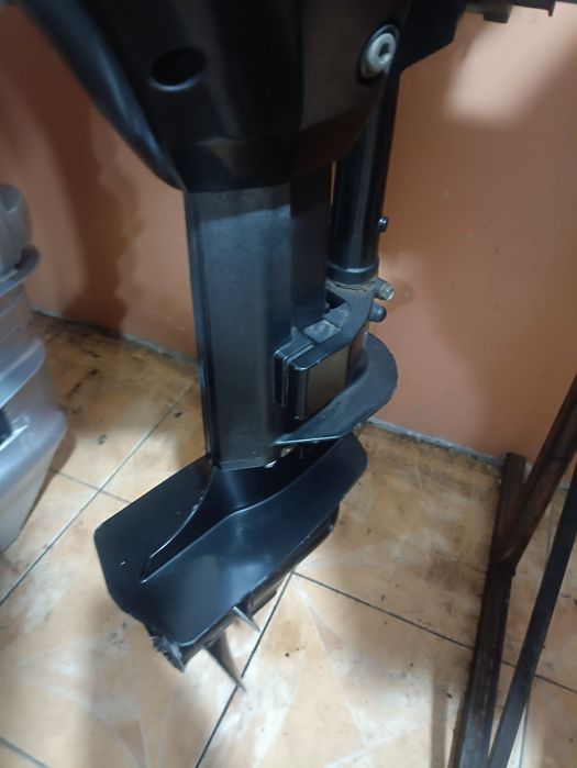 Лодочный мотор Suzuki 9.9 четыре такта