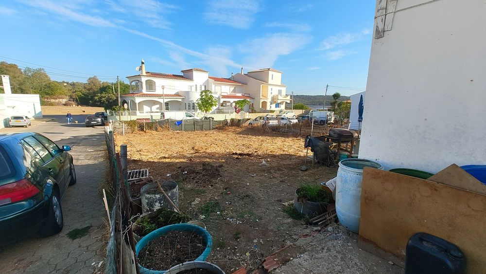 Lote de terreno para construção - sito em Companheira - Portimão