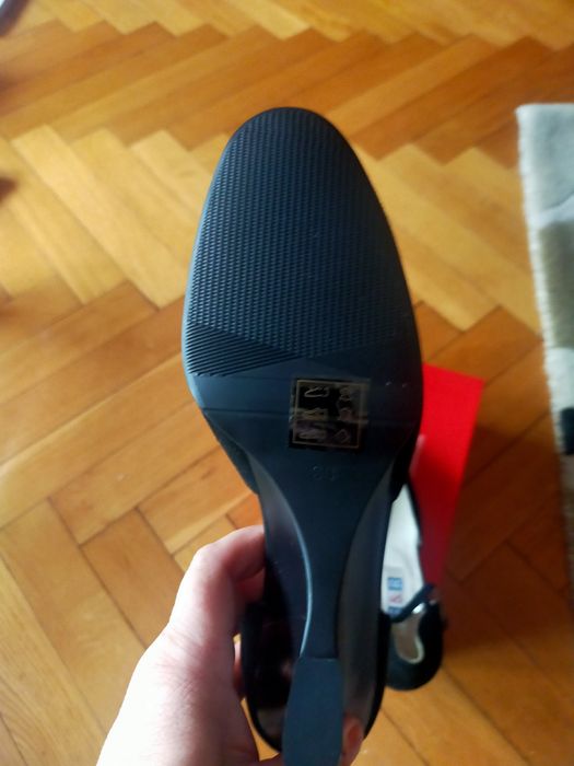Ekskluzywne buty firmy Gino Rossi