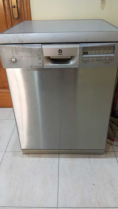 Máquina de lavar loiça  Balay