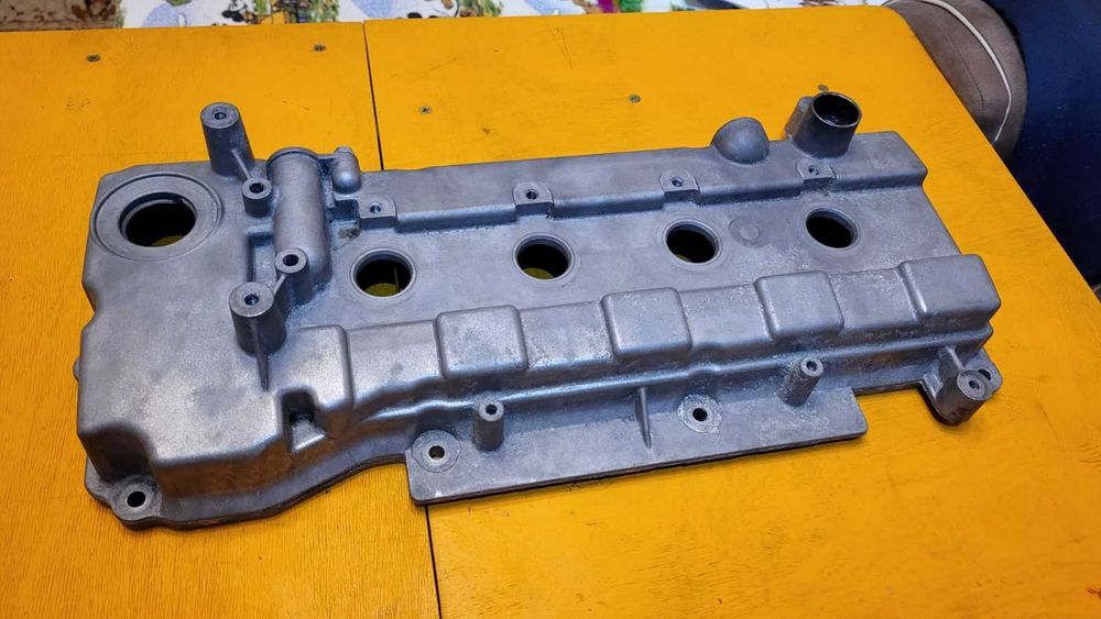 Крышка головки двигателя 1.4 CR14  Nissan Note E11, Micra K12 1.2, 1.4