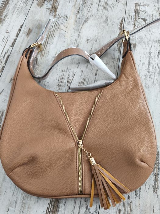 Torebka brązowa z frędzlami