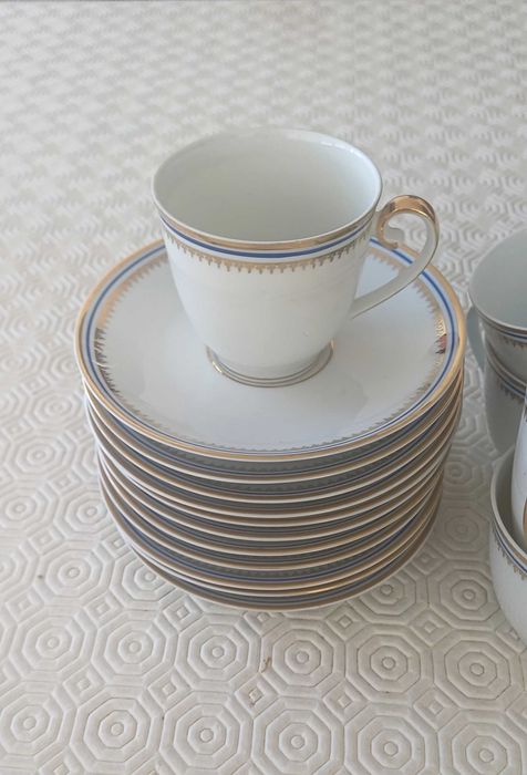Serviço de café da marca Spal