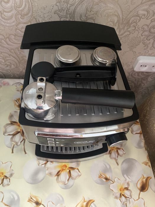 Продаю рожкову кавоварку