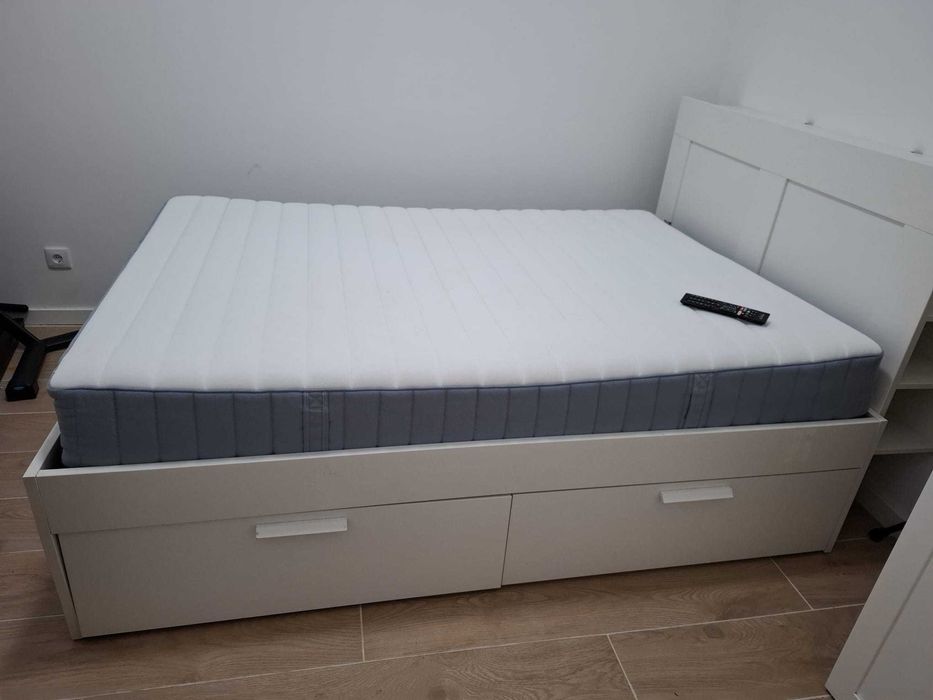 IKEA Cama e cabeceira C/arrumação BRIMNES+Colchão