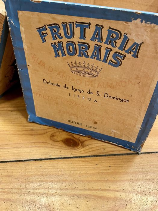 Caixa antiga de ananás