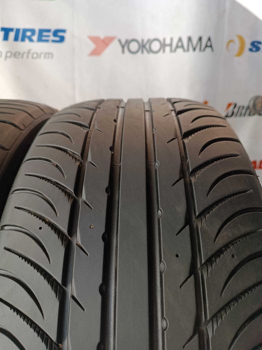 Літні шини 235/55 R17 Kumho ecsta spt 2022 рік 6,1мм