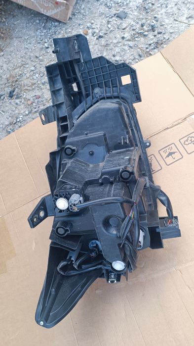 Фара Mazda CX-9 2022 TM5251040