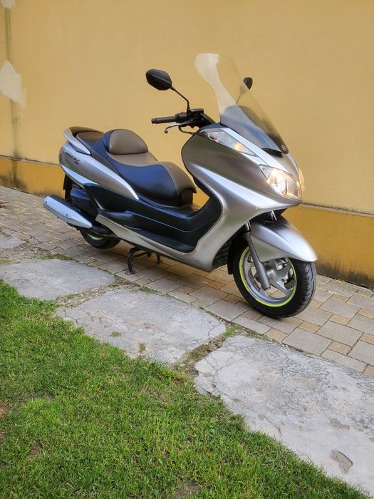 Продам  ямаха маджесті 400