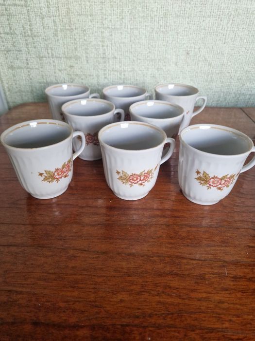 Чашки.Фруктовница