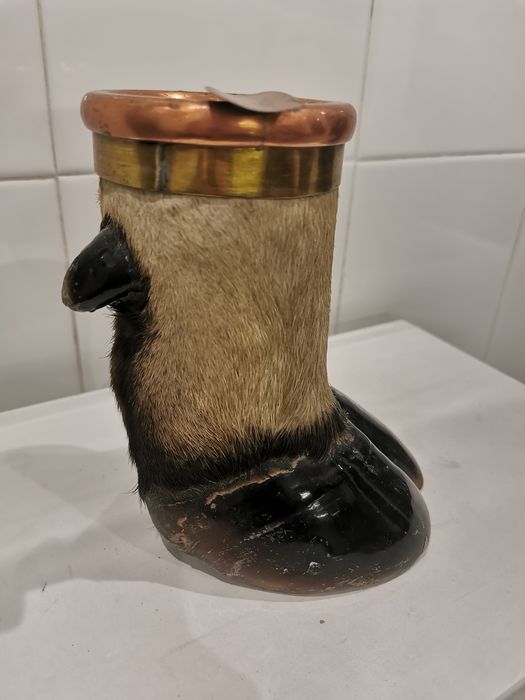 Cinzeiro pata de búfalo