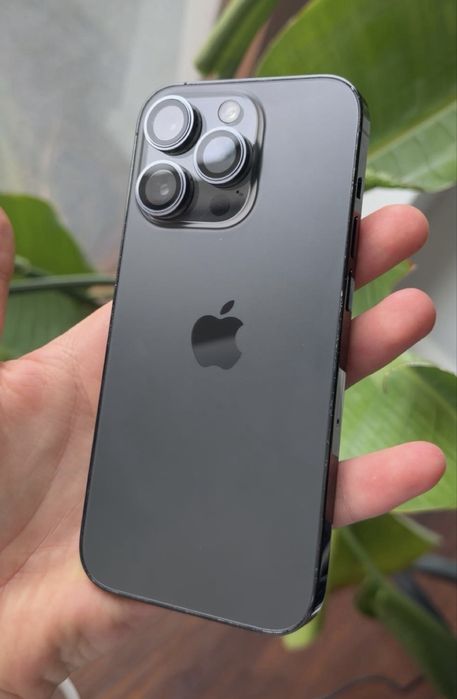 Serwis IPhone - Wymiana wyświetlaczy , bateri i tyłów