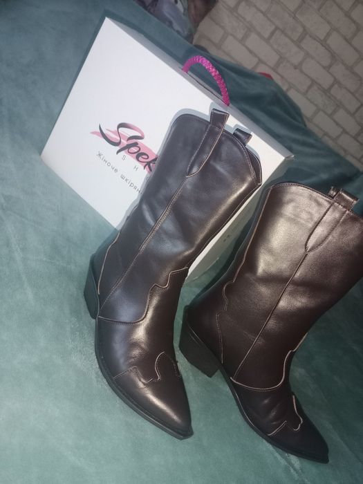 Чоботи Козаки Шоколад тренд 2026 Натур. шкіра-одягнені 1 раз.терміново