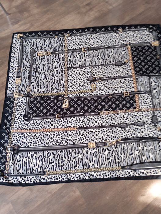 Chusta Luis Vuitton  bardzo duża