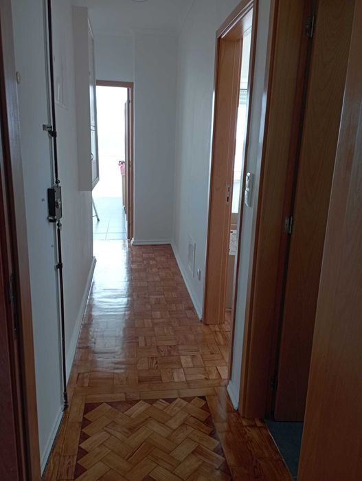 Arrenda-se Apartamento T2 na Ajuda com vista para o Tejo e Palácio!