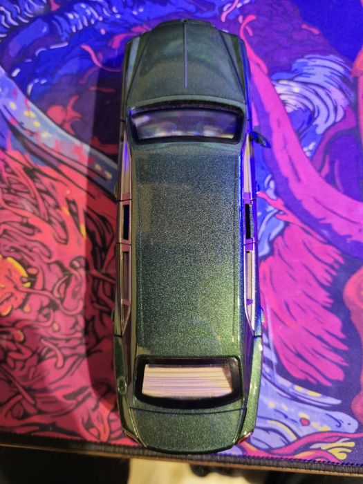 Продам модельку авто
