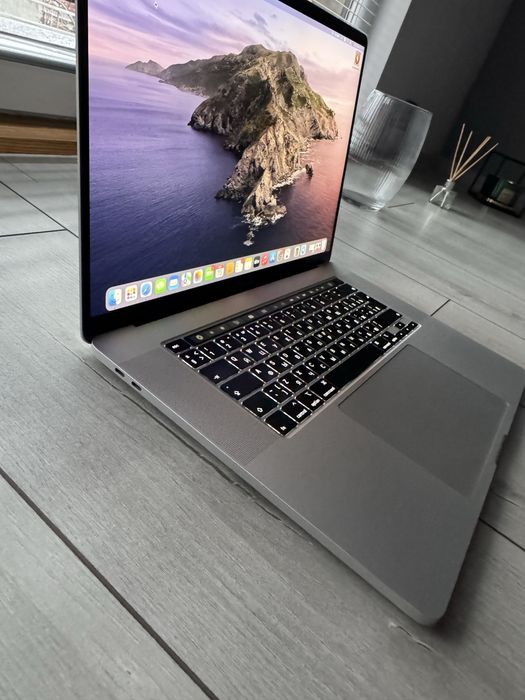 Macbook Pro 16 2019р