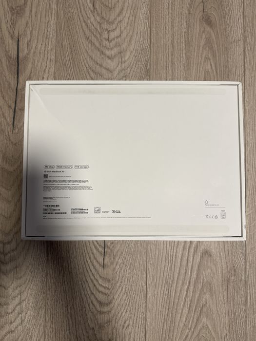 MacBook Air 16GB memori 1TB storage