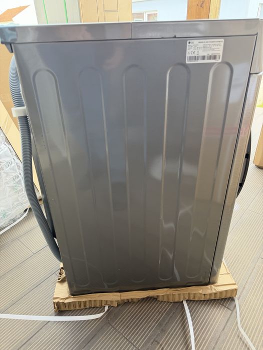 Maquina Lavar e secar Roupa LG 10kg / 6kg Nova