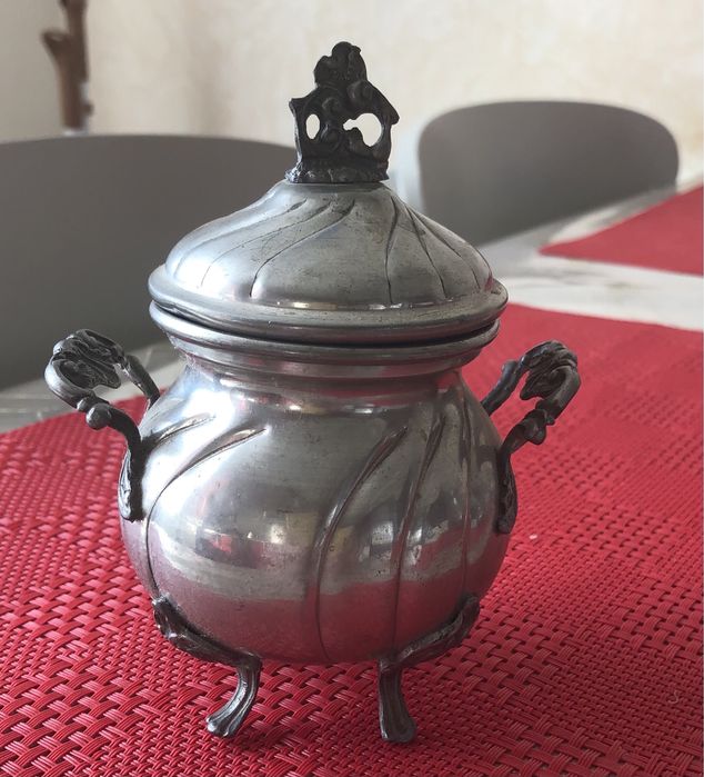 Антиквар вінтаж