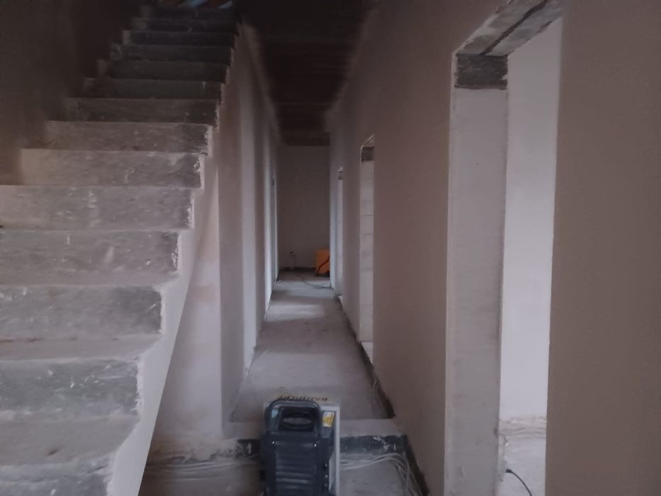 Tynki Maszynowe  Gipsowe oraz cementowo wapienne