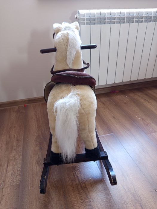 Koń na biegunach,konik