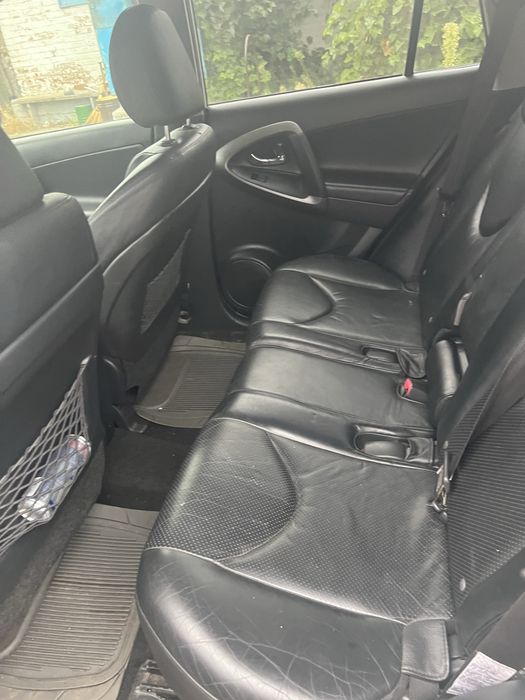 Продам Toyota rav4