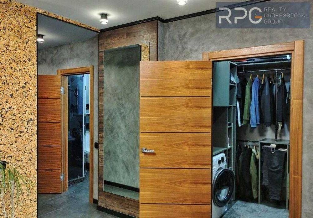 Дизайнерська квартира преміум-класу в самому центрі Крюківщини - заходь і живи! (вул. Одеська, 1)