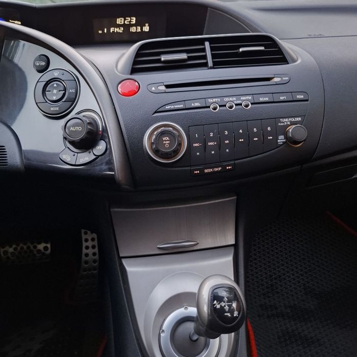 Honda Civic 5D 2008.
