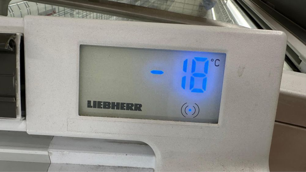Морозильна вітрина Liebherr SGT 1122