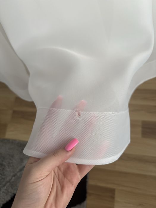 Suknia ślubna z kwiatami 3D
