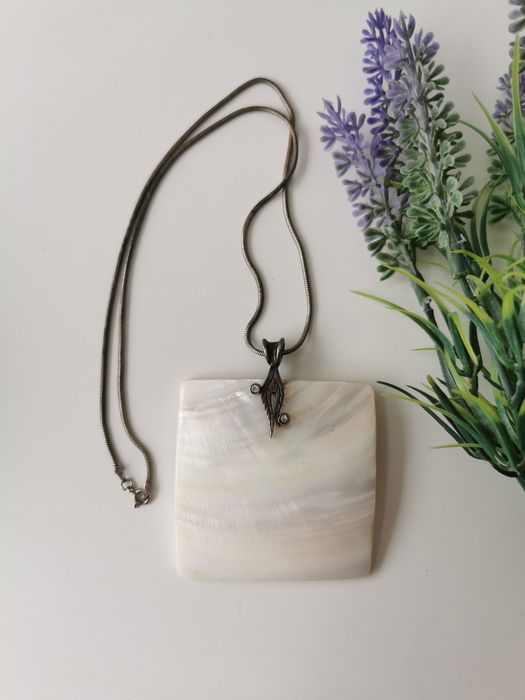 Stary duży wisiorek z masy perłowej i łańcuszek srebro 925 vintage