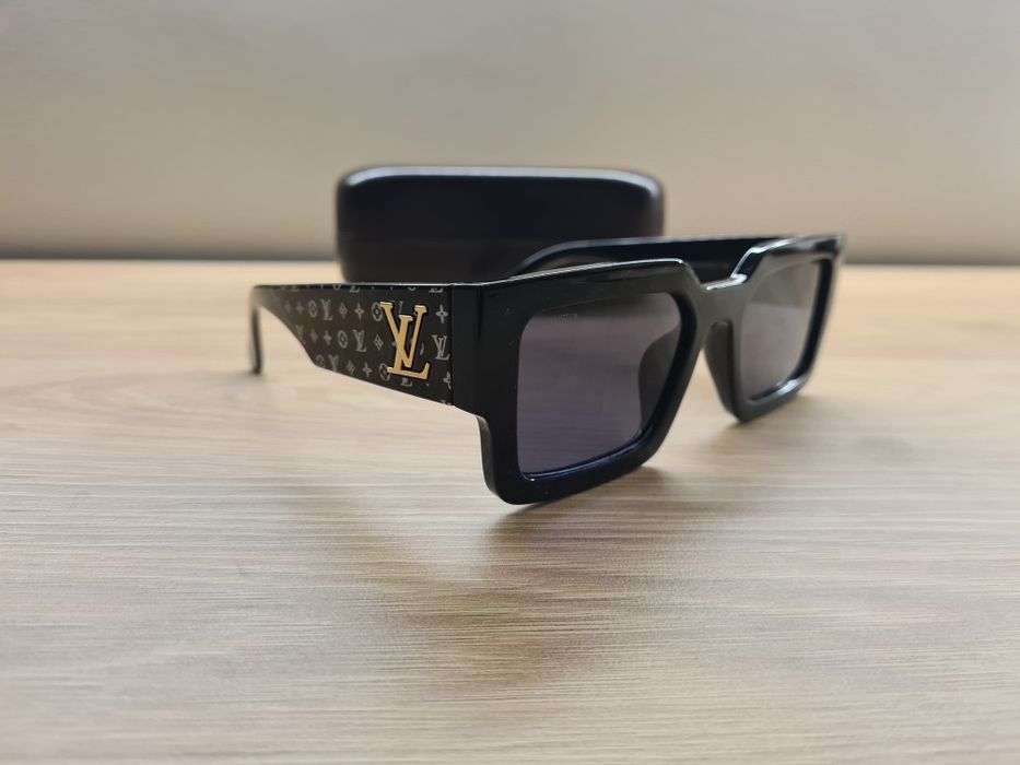 Nowe Damskie Okulary Przeciwsłoneczne UV400 Czarne Louis Vuitton Etui