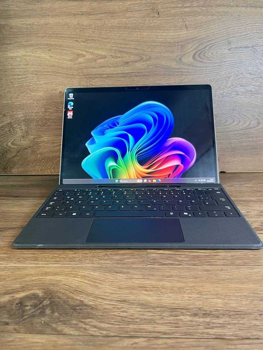 Microsoft Surface Pro 11\OLED\Qualcomm Snapdragon X Elite 1\16 ГБ-DDR5\SSD 512 ГБ\Qualcomm Adreno X1 85