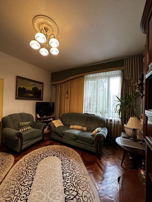 3 кімнатна квартира 84м2, центр, в. Коцюбинського