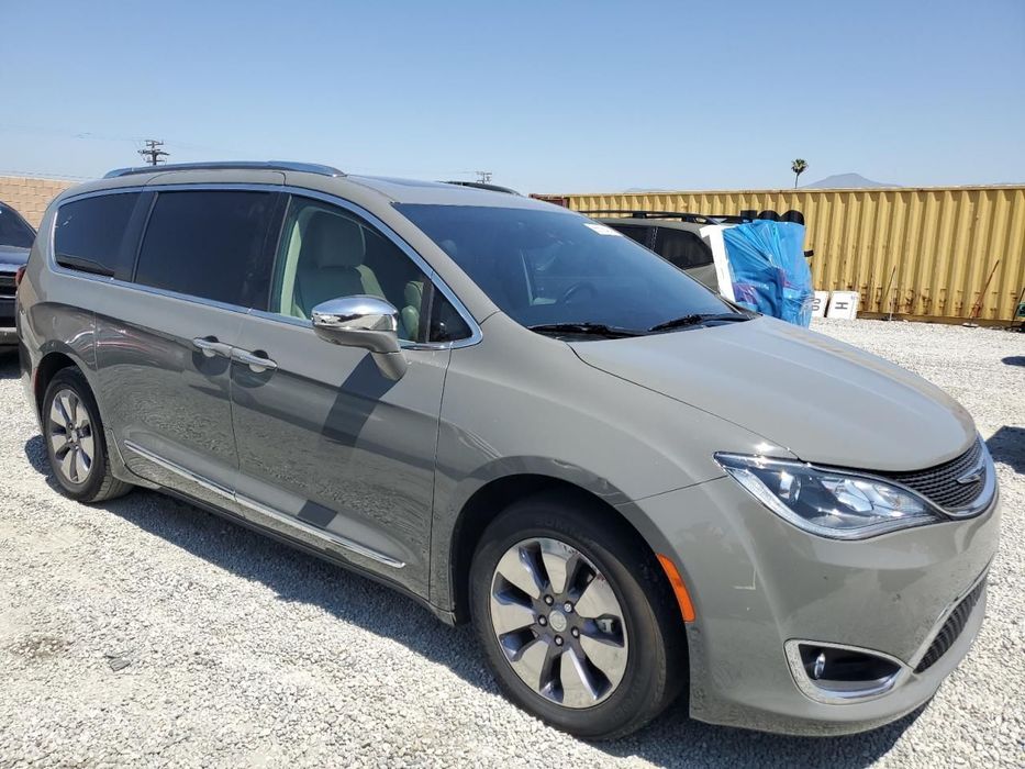 Chrysler Pacifica / PLUG-IN / 3.6 260KM / niski przebieg /