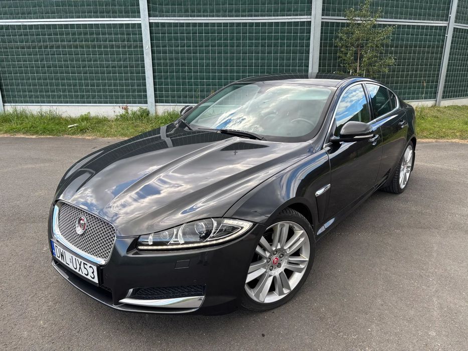 Jaguar XF