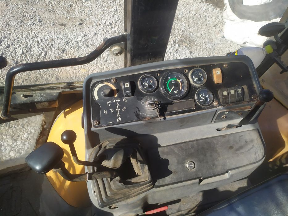 Продам екскаватор CATERPILLAR 428c