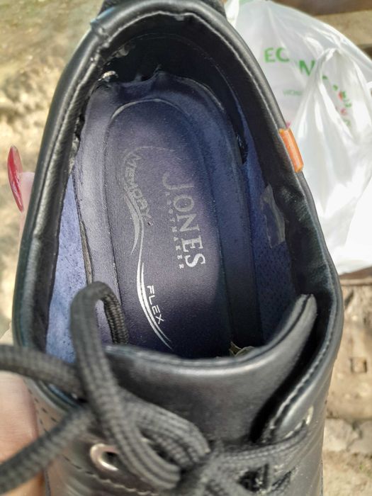 Туфлі Jones, p. 44