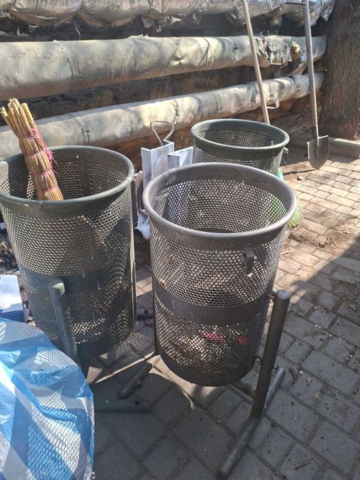 Продам уличную урну 6л